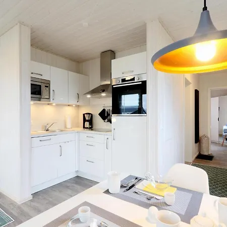 Stunning In Ostseeresort With Wifi Olpenæs