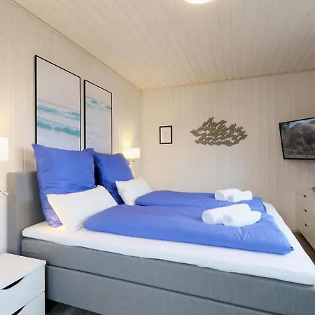 Feriehus Stunning In Ostseeresort With Wifi