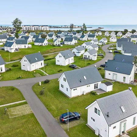 Stunning In Ostseeresort With Wifi Holiday home Olpenitz